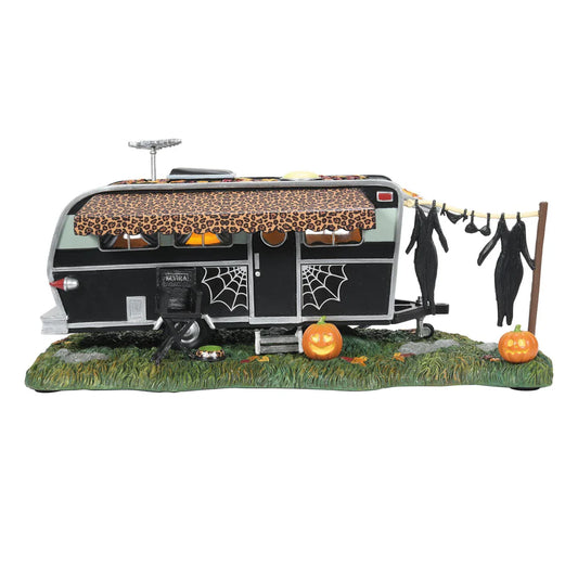 Elvira's Celebrity Trailer 6009786