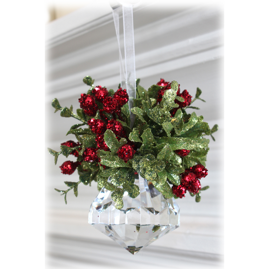 5" Krystal Kiss Ball Ornament w/ Mistletoe KK67